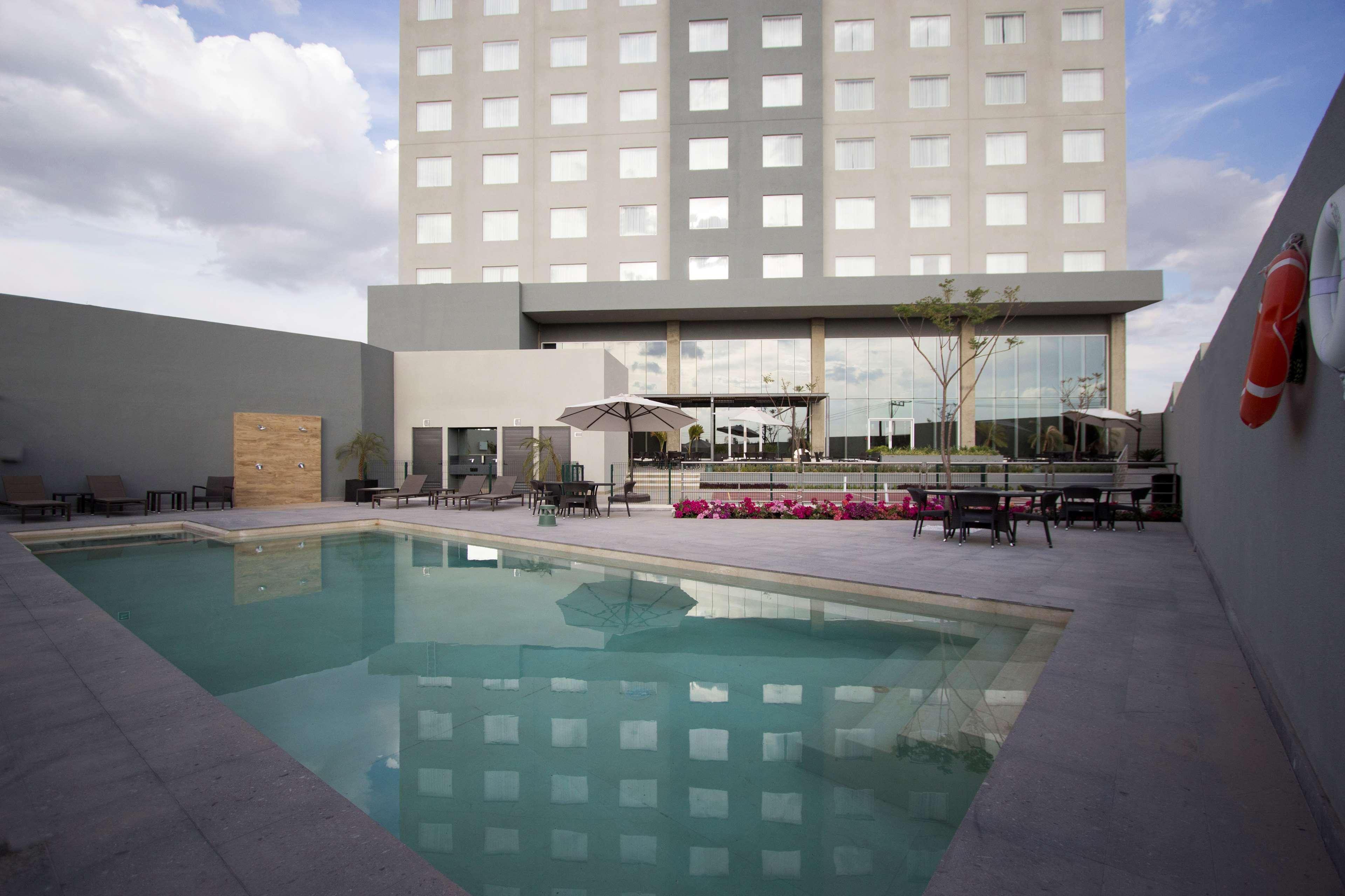 Homewood Suites By Hilton Silao Airport Exterior foto